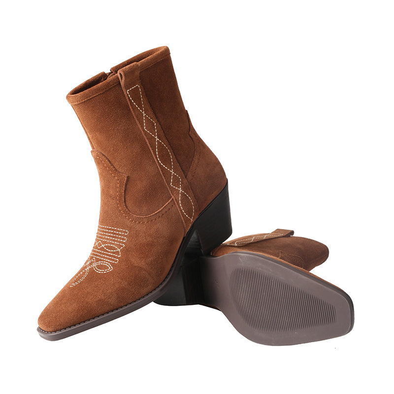 CHSHOER P-toe VFG WC Short Boots (Matte Cowhide, Mongolian Embroidery) - Martin Style Chunky Heel